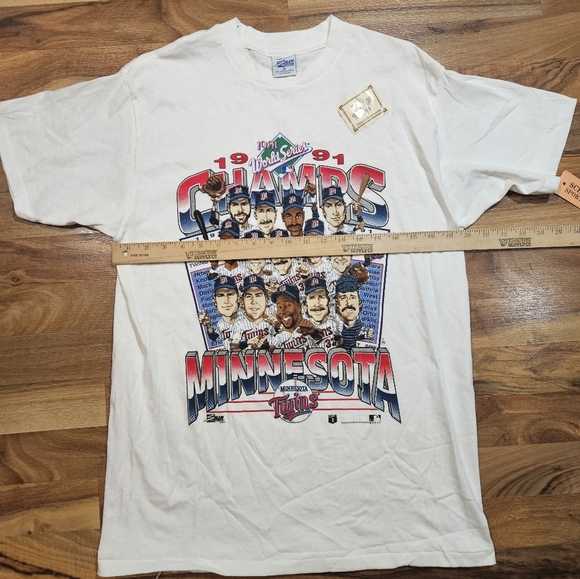Vintage 1991 Minnesota Twins World Series Champs T-Shirt M Salem Sportswear USA - Picture 6 of 9